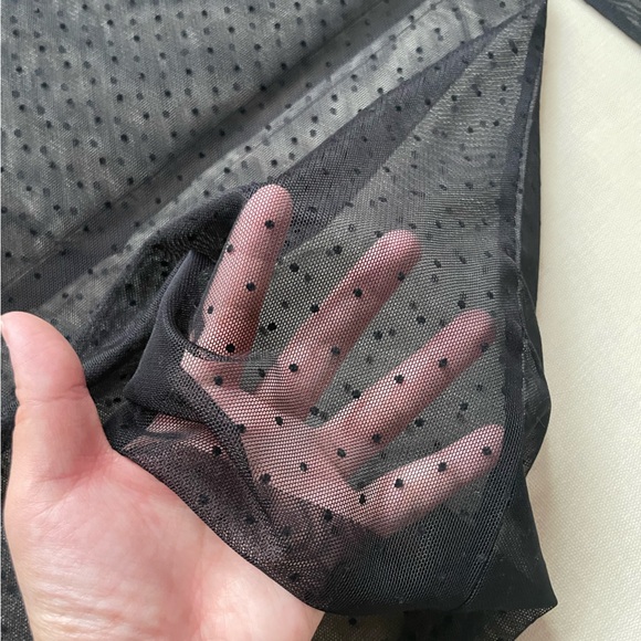 Aritzia Wilfred Free Dot Long Sleeve Mesh T-Shirt - Picture 7 of 7